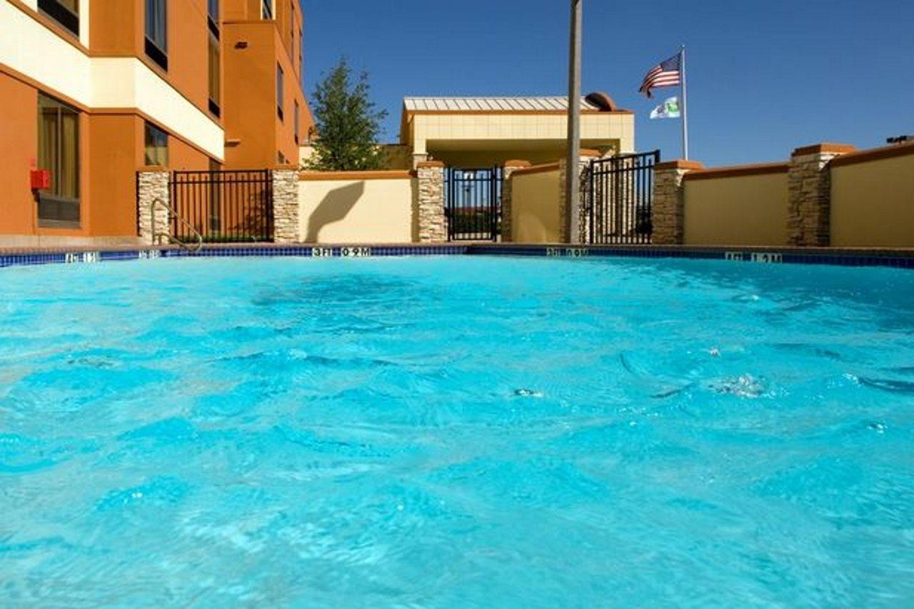 Holiday Inn Express Fort Lauderdale Airport South By Ihg Dania Beach Exterior photo